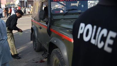 مقتل وإصابة 15 رجل شرطة في باكستان بهجومين انتحاريين لـ طالبان