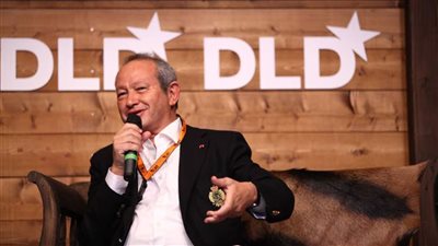 نجيب ساويرس يسخر من انقطاع الكهرباء: العالم كرم أديسون بدقيقة ومصر بتكرمه كل يوم