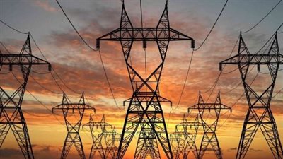 حقيقة وجود خبراء أجانب بوزارة الكهرباء.. مستشار رئيس الجمهورية يفتح الملف.. ومصدر بالوزارة: وجودهم بسبب إصلاح المحطات بعد عهد الإخوان 