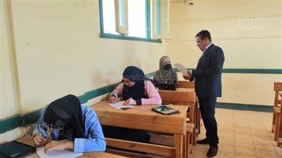 تعليم الوادى الجديد: هدوء واستقرار بامتحانات الدور الثانى لصفوف النقل