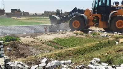 إزالة 199 حالة تعد على أملاك الدولة والأراضي الزراعية بسوهاج 