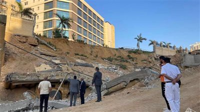 انهيار سور مجمع النيابة الإدارية بالتجمع الخامس