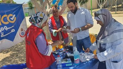 وكيل صحة الإسماعيلية يشيد بأداء فرق حملة 100 يوم صحة وإقبال المواطنين (صور) 