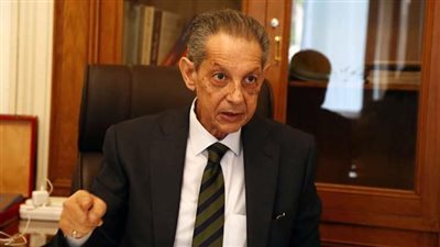 قيادي بالوفد: أنصح عبد السند يمامة بالاستقالة من رئاسة الحزب