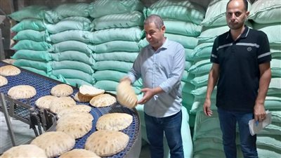 ضبط مخبزين لبيع 22 شيكارة دقيق وتحرير 72 محضرًا بالبحيرة (صور)