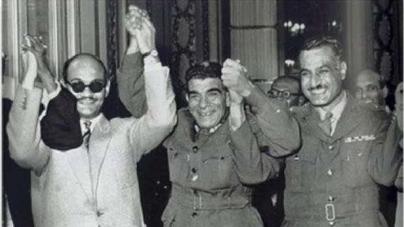 محمد نجيب وعبد الناصر