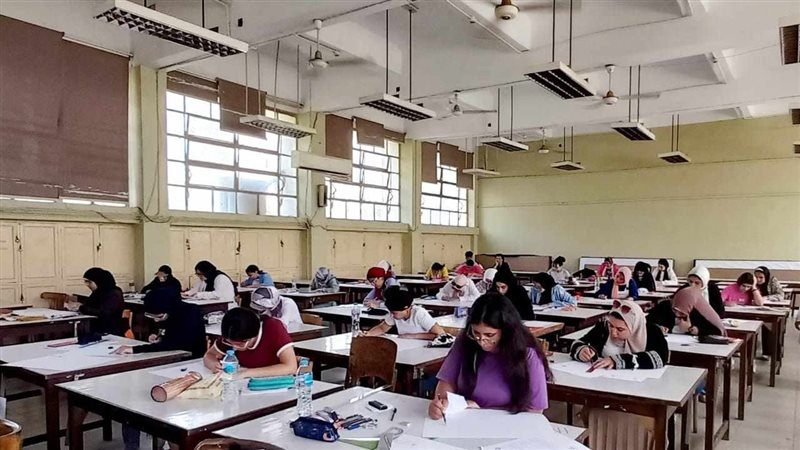 طلاب الثانوية العامة