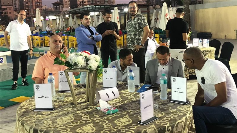 اجتماع أندية عمومية