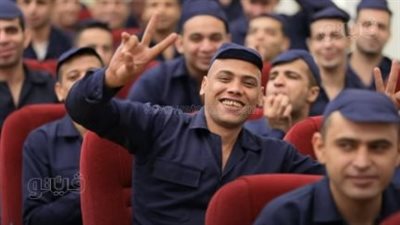 راجعين نربى أولادنا.. فرحة المفرج عنهم بالعفو الرئاسى.. خروج 499 نزيلا من مراكز الإصلاح والتأهيل ( فيديو وصور)