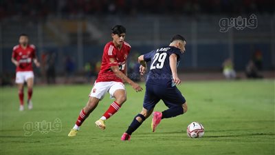 التعادل السلبي يسيطر على  مباراة الأهلي وبيراميدز بعد مرور 15 دقيقة 