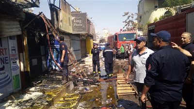 حريق يلتهم 4 محال فى مول دبى بمطروح 