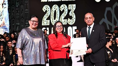  جامعة مصر للعلوم والتكنولوجيا تنظم حفلًا مبهرا لتخريج دفعة جديدة من كلية 