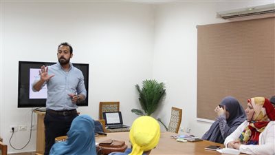 مركز تحديث الصناعة ينظم تدريبًا لعدد من الباحثين ورواد الأعمال 