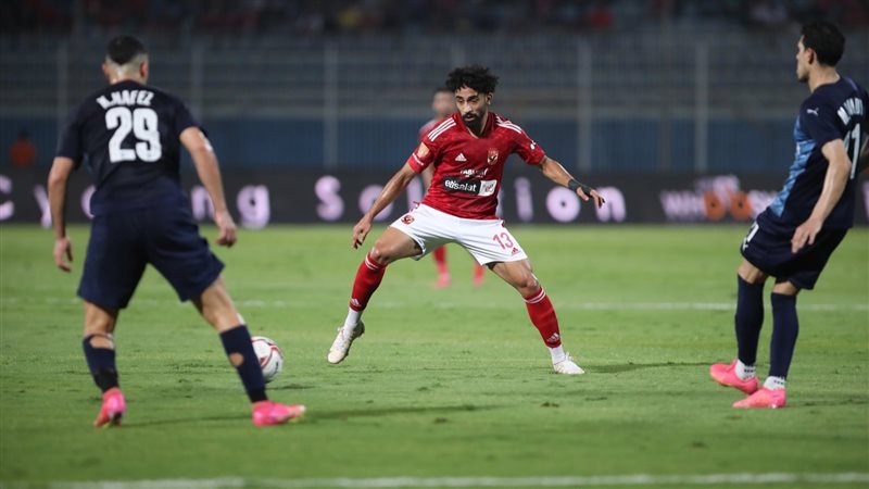 الاهلي وبيراميدز،