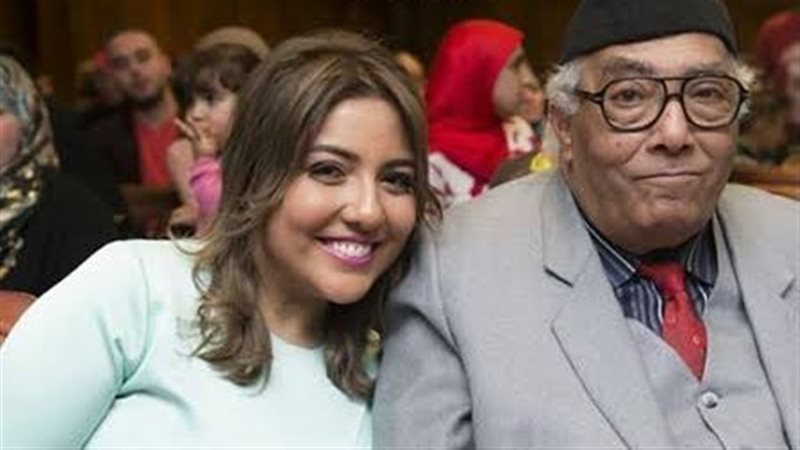 مي كساب ووالدها،