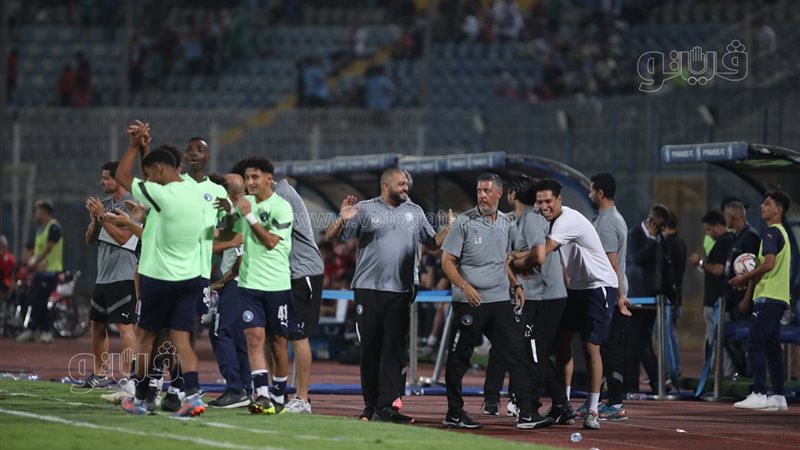 الأهلي وبيراميدز،
