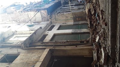 مصرع شخصين وإصابة آخر في انهيار شرفة عقار بمنطقة اللبان بالإسكندرية