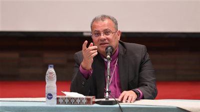 رئيس الطائفة الإنجيلية: استخدام الدين في السياسه يبعده عن أهدافه السامية