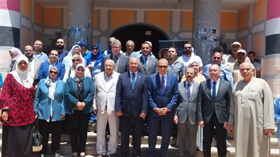 شاركت بها 10 كليات، جامعة بنها تتابع مبادرة إحنا معاك