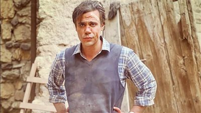 محمد إمام ينتهي من تصوير أبو نسب ويشوق جمهور على طريقة الزعيم