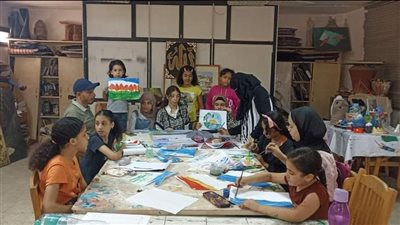 ثقافة الإسماعيلية تطلق ورش لتعليم الأطفال الرسم بألوان المياه (صور) 