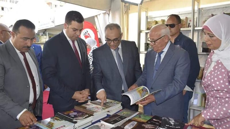 افتتاح معرض كتاب