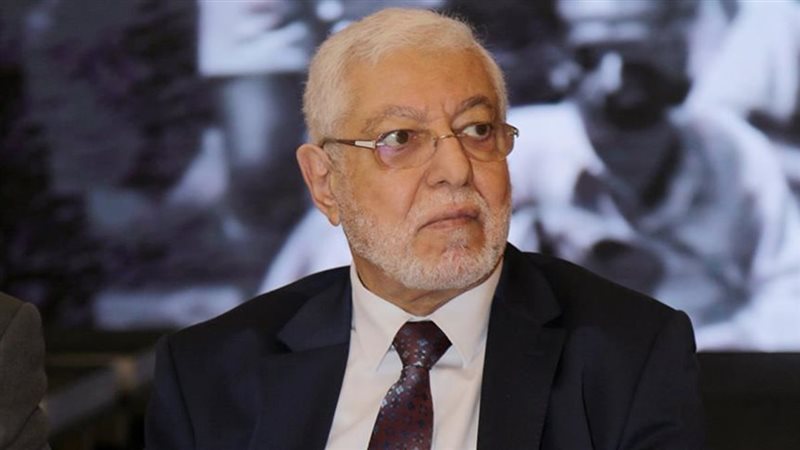 محمود حسين، فيتو