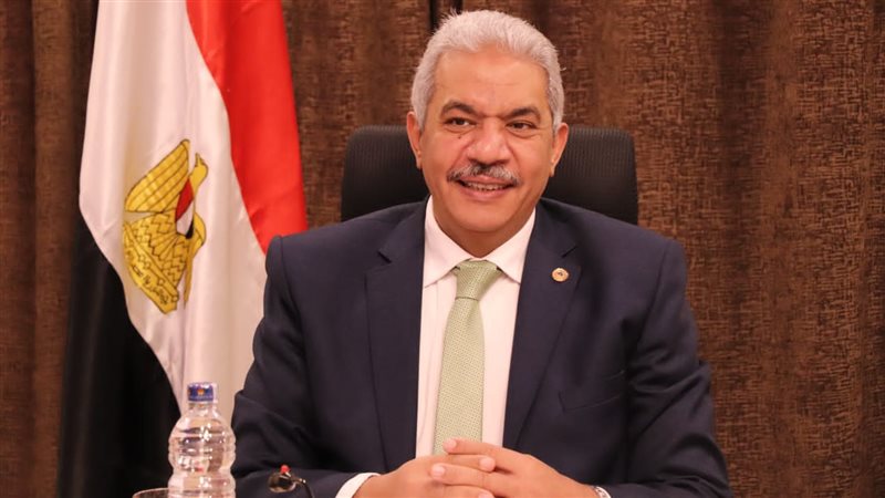 الدكتور محمود صديق،