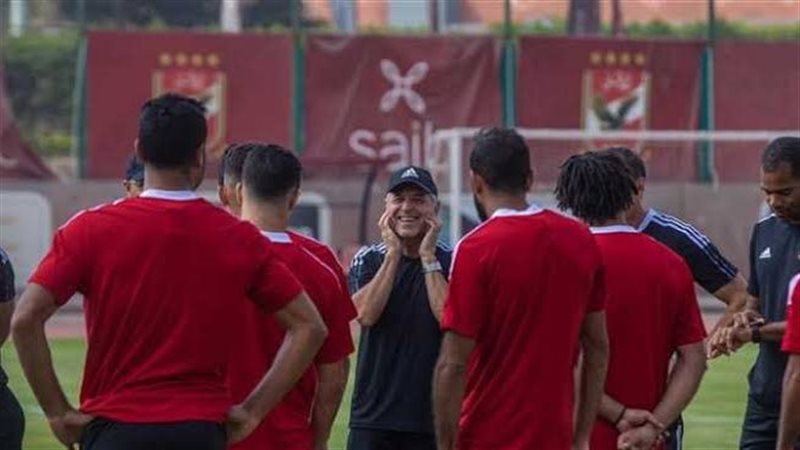 كولر مع لاعبي الأهلي