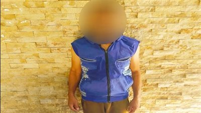 سقوط لص عدادات المياه بالبساتين وعاطل لسرقة بطاريات السيارات بباب الشعرية 