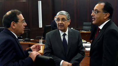 بعد اجتماع وزيري الكهرباء والبترول، بشرى سارة بشأن أزمة انقطاع التيار الكهربائي