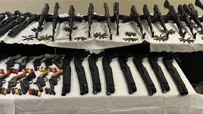 الأمن العام يضبط 43 قطعة سلاح نارى و5 قضايا مخدرات