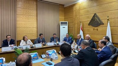 مجلس جامعة بنها يكرم عميد كلية العلوم