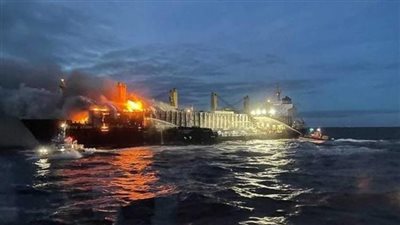 تنقل 3 آلاف سيارة متجهة لبورسعيد، اشتعال النيران بسفينة شحن قبالة سواحل هولندا