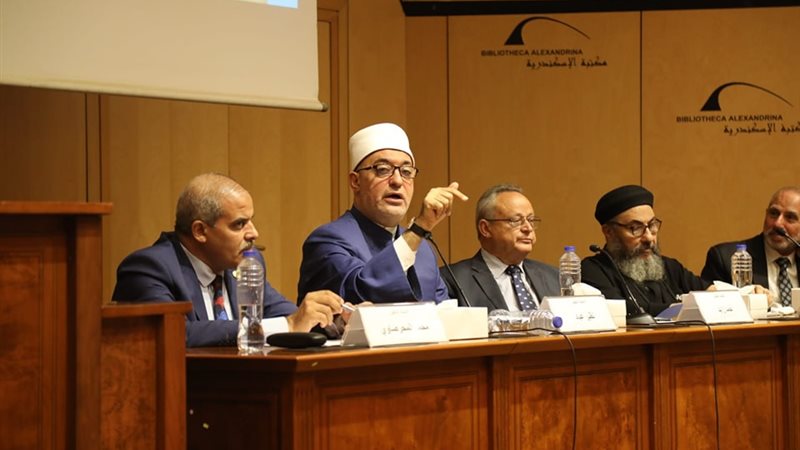 الدكتور نظير عياد،