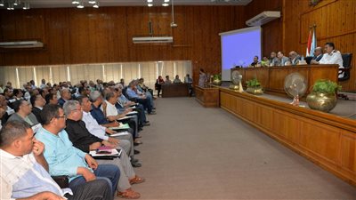 تخصيص قطع أراضي لإنشاء سوق ومدرستين وسجل مدني بأسيوط