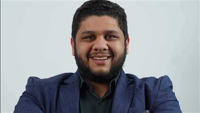 عمر فتحي: تغيير اسم وشعار تويتر لـ“X” يعرض إيلون ماسك لخسائر بمليارات الدولارات