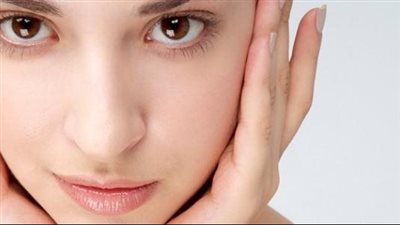 قناع طبيعي يخلصك من اسمرار البشرة في الصيف ويخفي الخطوط الرفيعة