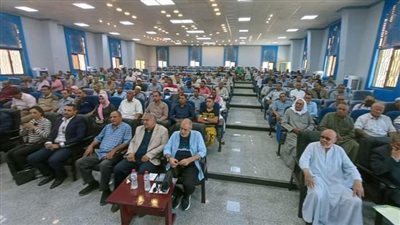 الوادي الجديد تستكمل فعاليات مؤتمر الزراعات التعاقدية وتمويل المشروعات التنموية بواحة الداخلة 