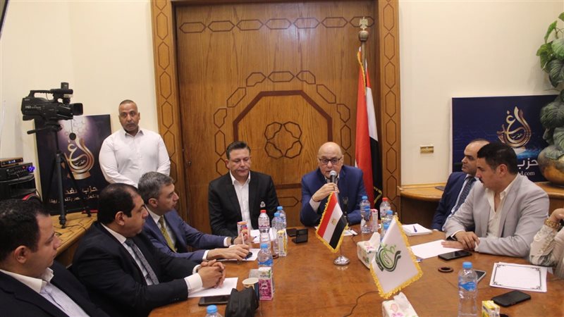 حزب الغد يكشف تفاصيل