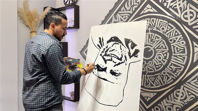 حسام جلال فنان تشكيلي،
