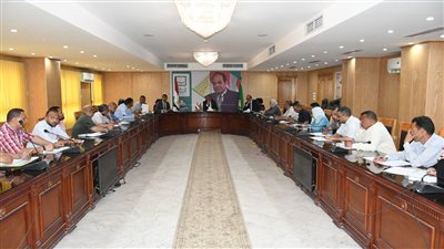 محافظ الفيوم يتابع ملفات تقنين أراضي أملاك الدولة بالإدارة المحلية