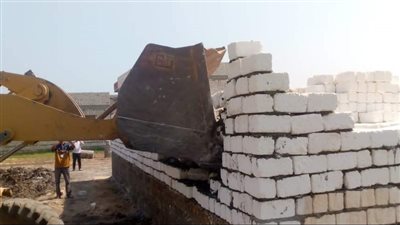 إزالة 83 حالة تعد فى 6 مراكز بالمنيا