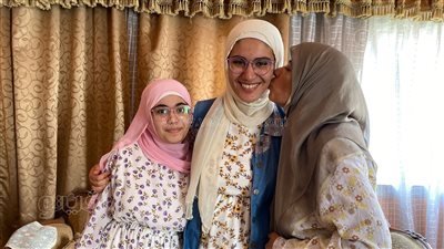 آية إيهاب الخامسة بالثانوية الأزهرية: أطالب الإمام الأكبر بتخفيف المنهج (فيديو وصور) 