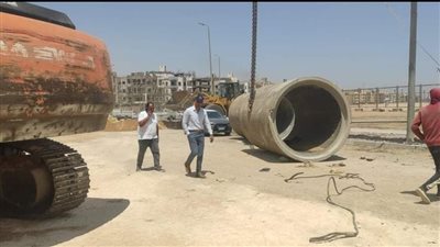 استعدادا لموسم الأمطار، فرق متخصصة لمراجعة صيانة المحطات والمعدات بالقاهرة الجديدة 
