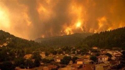 بالتزامن مع حرائق الغابات في أثينا، انفجار كبير في مستودع ذخيرة باليونان 