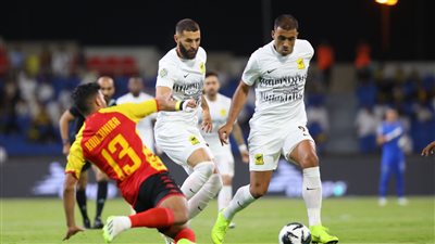 بنزيما يقود التشكيل المتوقع لاتحاد جدة أمام الطائي بالدوري السعودي