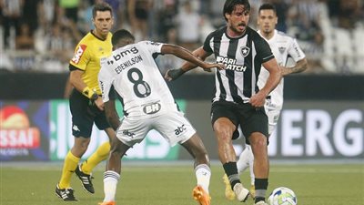 ضجة في البرازيل، ناديان يعلنان التعاقد مع نفس المدرب