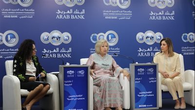 نيفين الكيلاني تشارك نظيرتها الأردنية جلسة الثقافة والفنون ودورهما في خدمة التنمية