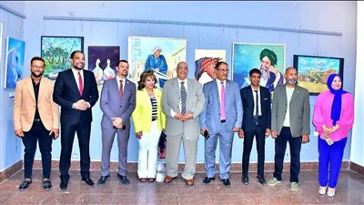 منصة أيادي مصر تشارك في تنظيم معرض الدراسات الحرة لكلية الفنون الجميلة بالأقصر